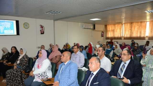 ندوة تثقيفية في جامعة أسيوط للتوعية بأعراض «حمى الضنك»