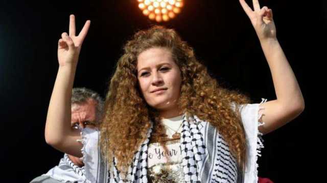 سر رسالة مزيفة تسببت في اعتقال عهد التميمي.. ووالدتها: ابنتي تتعرض للظلم