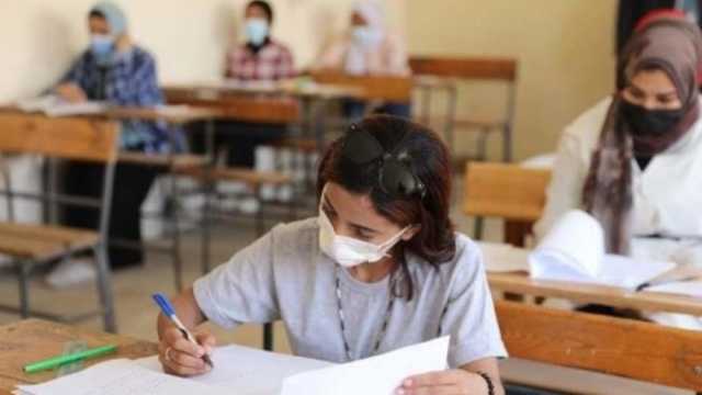 ملابس يفضل ارتداؤها خلال أداء امتحانات الثانوية العامة.. ابتعد عن الجينز
