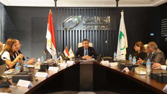 رئيس البريد: اجتماعات دورية مع ممثلي كبرى شركات القطاع البريدي لبحث التعاون