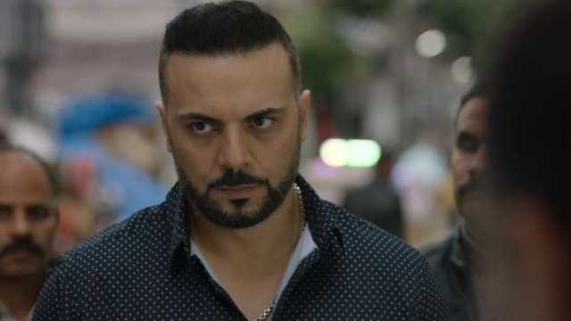 أحمد فريد يتبرع بعوائد ثلاث لوحات لـ«غزة» بالتعاون مع الهلال الأحمر المصري