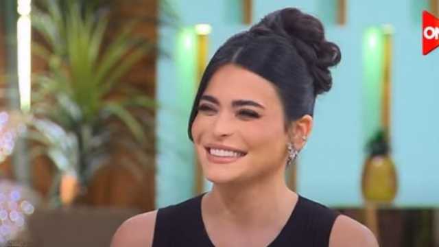 سر مشروب تتناوله أسماء جلال ينسف الدهون في الجسم.. «بيجيب من الآخر»