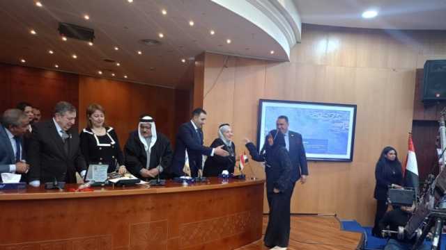 «المؤتمر» يحتفل بعيد الأم ويكرم الأمهات المثاليات بحضور قيادات الحزب