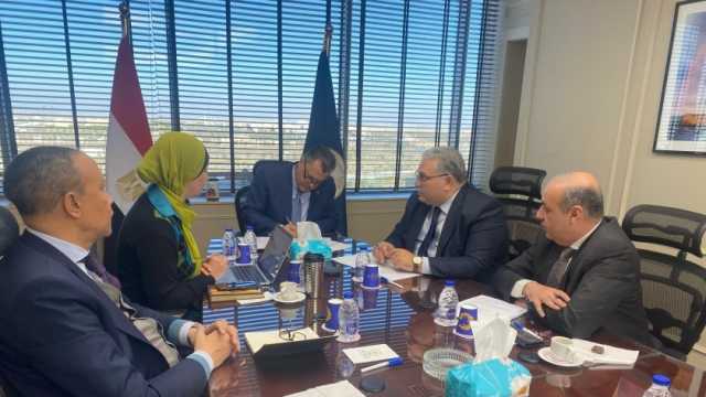 وزير الآثار يطالب بسرعة الانتهاء من اللائحة التنفيذية للغرف السياحية