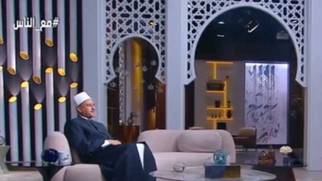 إمام مسجد الحسين: سيدة خرساء صلت ركعتين في المقام وبعدها خرجت تتكلم