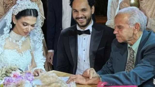 مؤلف مسلسل جعفر العمدة يحتفل بعقد قرانه على فتاة من خارج الوسط الفني
