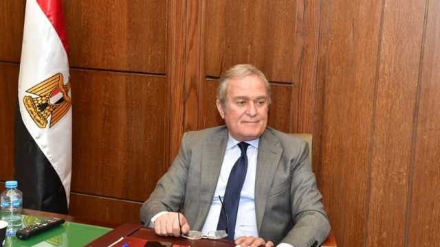 رئيس لجنة حقوق الإنسان بـ«الشيوخ»: رفع 716 شخصا من قوائم الإرهاب يدعم الاستقرار