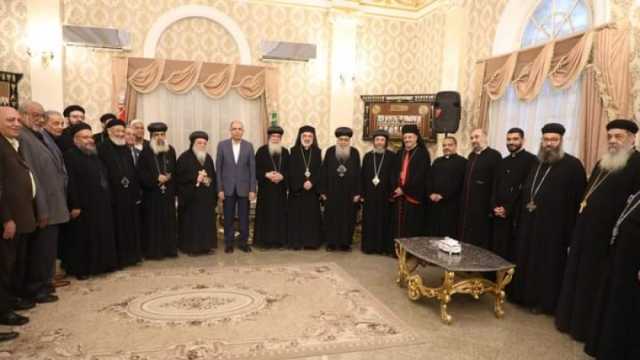 وفد من الأساقفة يهنئ محافظ المنيا الجديد بمنصبه