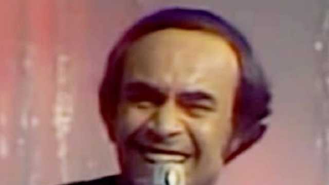 حمادة سلطان.. مونولوجيست رسم البسمة على وجوه المصريين