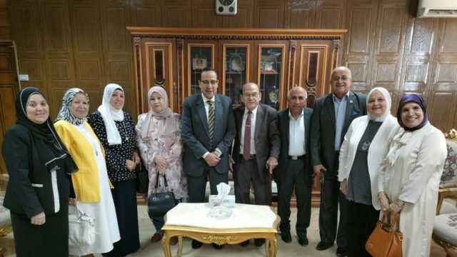 محافظ شمال سيناء يستقبل أعضاء جمعية روافد الخير لرعاية المسنين بالعريش