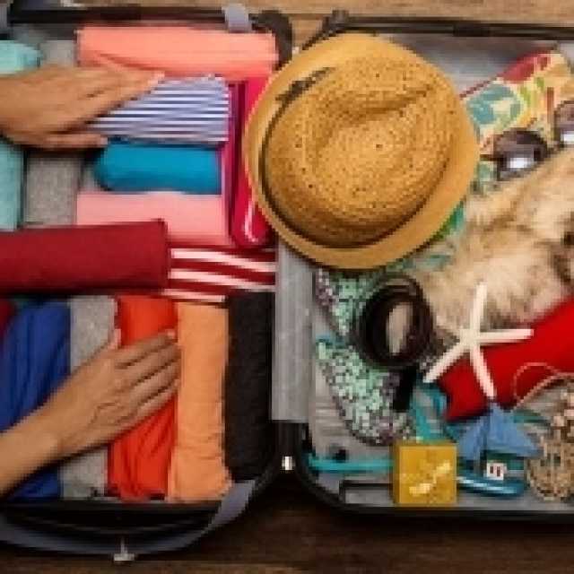 أمريكية تعيش لحظات رعب بعد عودتها من السفر.. ماذا وجدت داخل حقيبتها؟