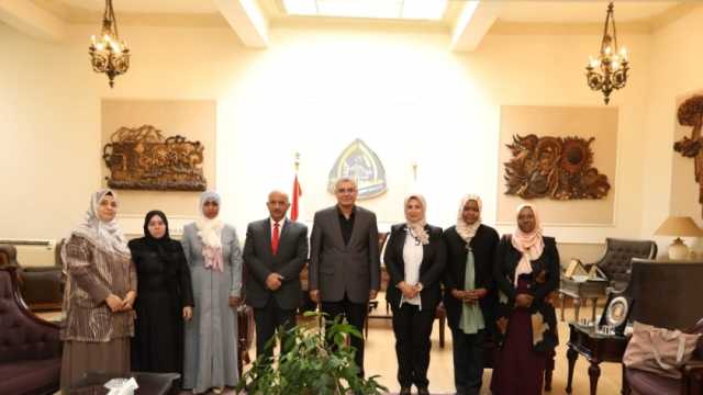 وفد الاتحاد الأفرو آسيوي للتكوين المهني والتقني الناشئ يزور جامعة الزقازيق