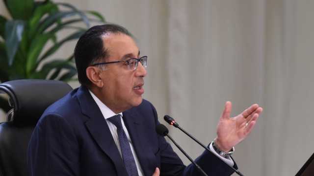 رئيس الوزراء يتفقد مصنع بيراميدز لإطارات السيارات في بورسعيد