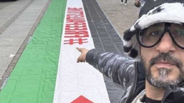أحمد حلمي يدعم القضية الفلسطينية خلال وجوده بهولندا.. ماذا فعل؟