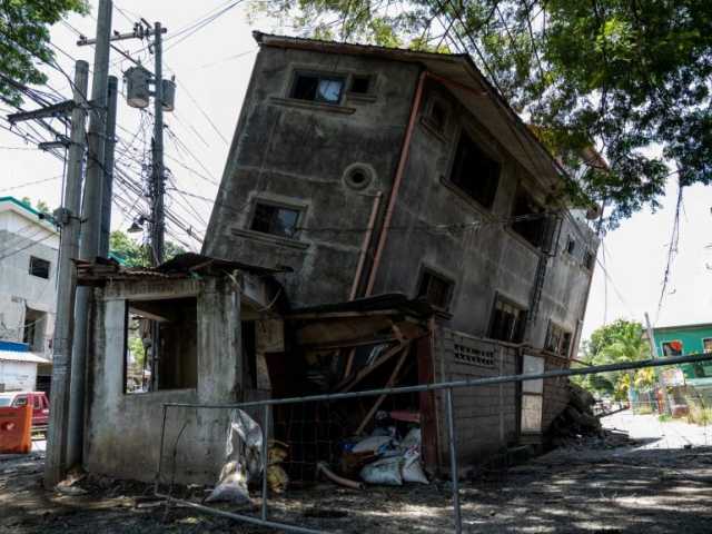 زلزال مدمر بقوة 6.2 درجة يضرب جزر الفلبين