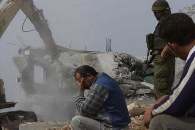 الاحتلال الإسرائيلي يهدم منزلين ومنشآت زراعية في الأغوار