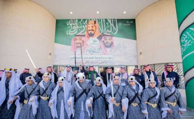 طلاب وطالبات “تعليم الرياض” يحتفون بيوم التأسيس فخرا بالوطن