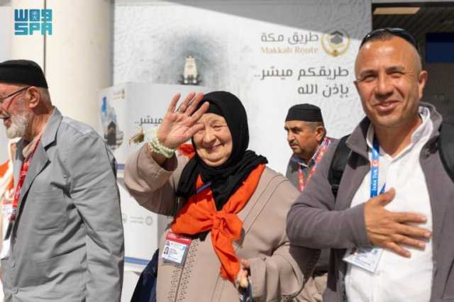 أولى رحلات المستفيدين الأتراك من مبادرة “طريق مكة” تصل إلى مطار المدينة المنورة
