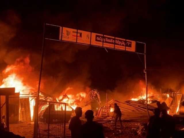 “الأونروا”: إسرائيل قصفت خيامًا للنازحين بمنطقة زعمت أنها “آمنة”