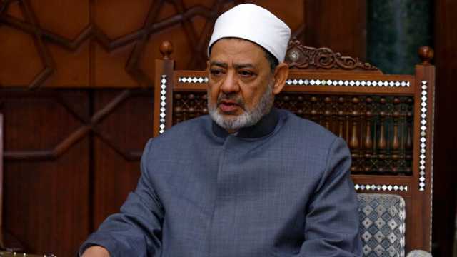 شيخ الأزهر يهنئ القيادة بنجاح موسم الحج