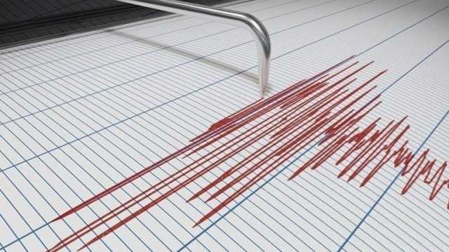 زلزال مدمر بقوة 5.6 درجة يضرب جزيرة هاتشيجوجيما اليابانية