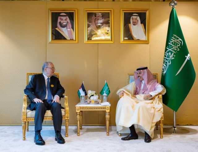 سمو وزير الخارجية يلتقي رئيس وزراء فلسطين