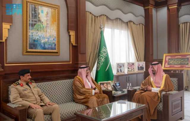 أمير المدينة المنورة يستقبل قائدي حرس الحدود وقوات الطوارئ الخاصة بالمنطقة