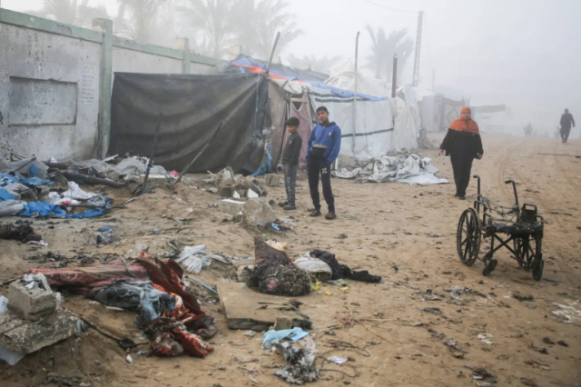 جُلّهم أطفال ونساء.. ارتفاع عدد الشهداء الفلسطينيين بقطاع غزة إلى 50.752 شهيدًا