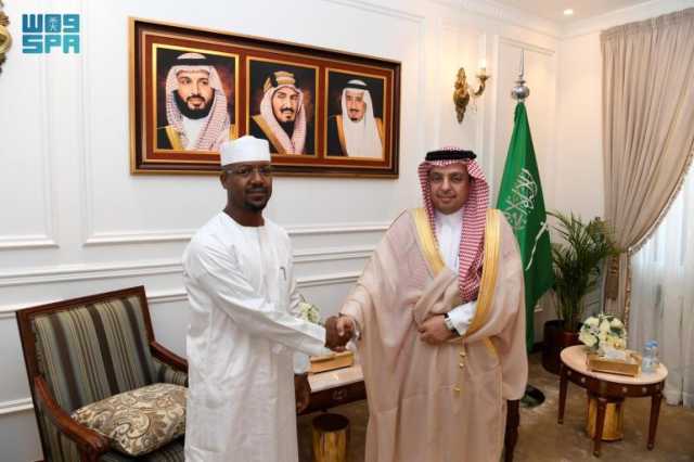 ناقشا الموضوعات ذات الاهتمام المشترك.. مدير فرع وزارة الخارجية بمنطقة مكة يستقبل القنصل التشادي