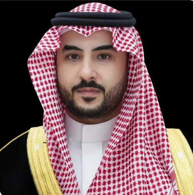 بتوجيه من القيادة.. وزير الدفاع يصل إلى طهران في زيارة رسمية