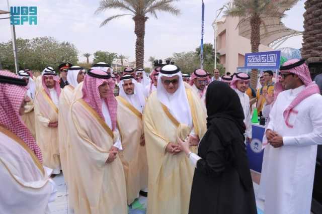 لتعزيز الوعي البيئي بمدارس المملكة.. وزير البيئة يدشّن مبادرة “القائد الأخضر”