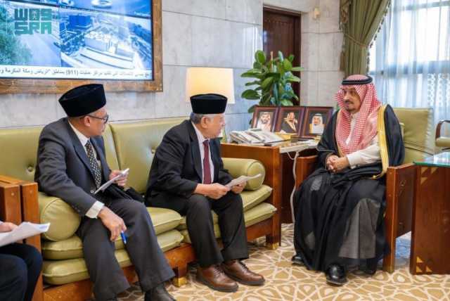 ناقشا الموضوعات ذات الاهتمام المشترك.. أمير منطقة الرياض يستقبل السفير الإندونيسي لدى المملكة