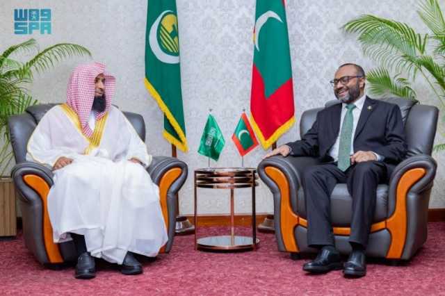 د. صلاح البدير يلتقي وزير الشؤون الإسلامية وكبار علماء المجلس الأعلى للإفتاء بالمالديف