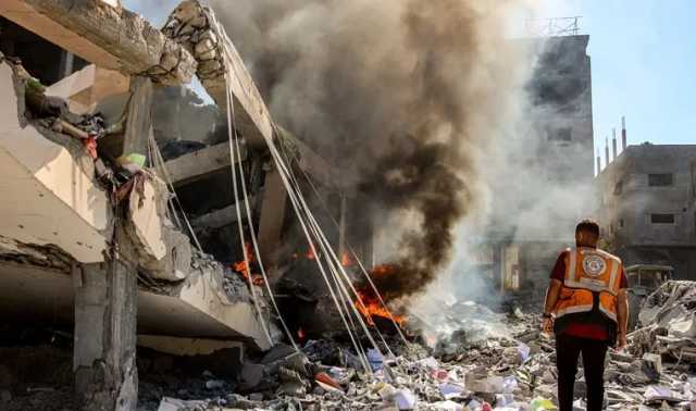 جُلّهم أطفال ونساء.. ارتفاع عدد الشهداء الفلسطينيين بقطاع غزة إلى 52.535 شهيدًا