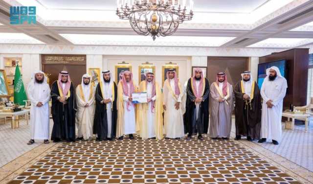 أمير القصيم يستقبل رئيس وأعضاء مجلس جمعية “أسرة”