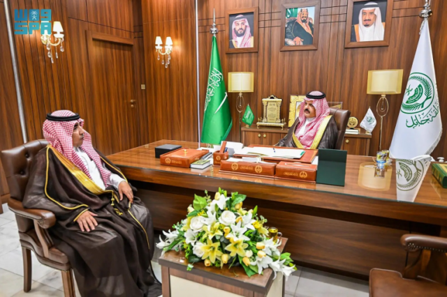 نوه بأهمية دوره في التنمية الاقتصادية.. أمير حائل يستقبل مدير عام المطارات الشمالية ومطار حائل الدولي