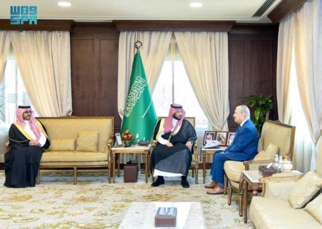 نائب أمير عسير يستقبل القنصل العام للجزائر لدى المملكة