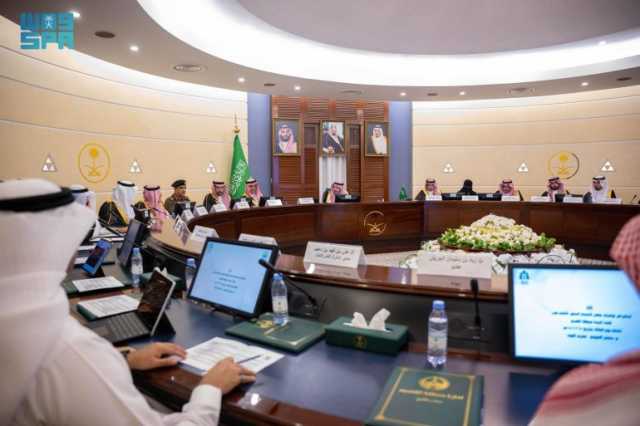 أمير القصيم يرأس الاجتماع الرابع عشر للجنة البيئة بالمنطقة