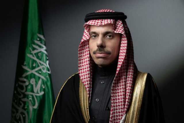 وزير الخارجية يتلقى اتصالًا هاتفيًا من نظيره المقدوني