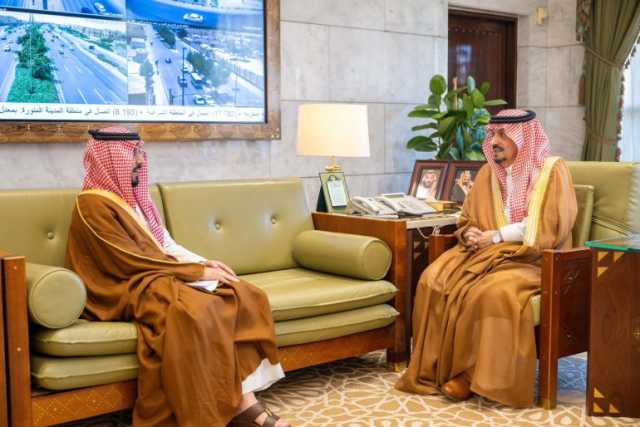 اطلع على سير العمل بالمحافظة وسبل تطويره.. أمير منطقة الرياض يستقبل محافظ الخرج