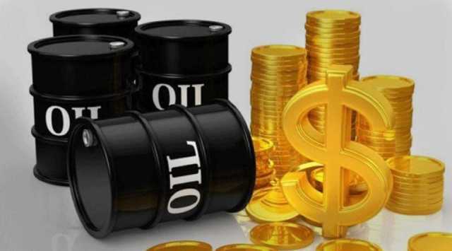 تراجُع أسعار النفط مع زيادة الإنتاج.. والبحث عن ملاذ آمن يُنعش أسواق الذهب
