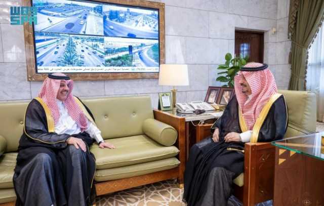 بمناسبة تكليفه حديثًا.. أمير منطقة الرياض يستقبل نائب وزير الداخلية