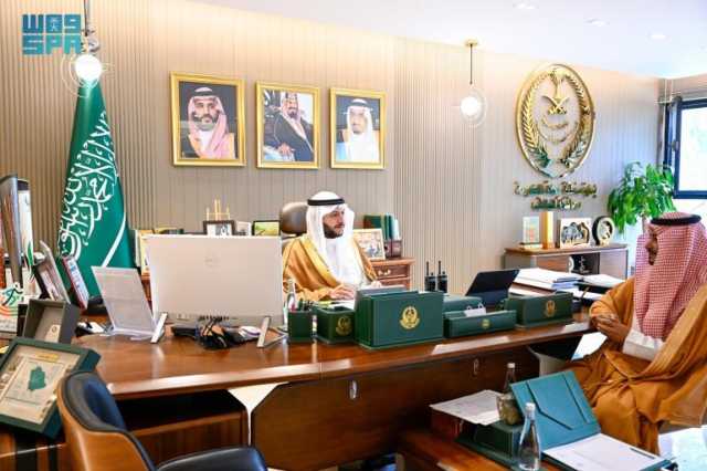 استعرض خدماته المقدمة للمواطنين والمقيمين.. محافظ الطائف يستقبل مدير برنامج المدن الصحية بالمحافظة