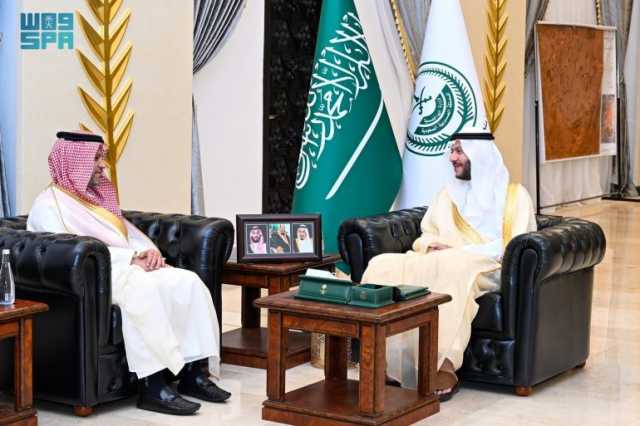 ناقش أعمالها بالمحافظة.. محافظ الطائف يستقبل رئيس هيئة الهلال الأحمر السعودي
