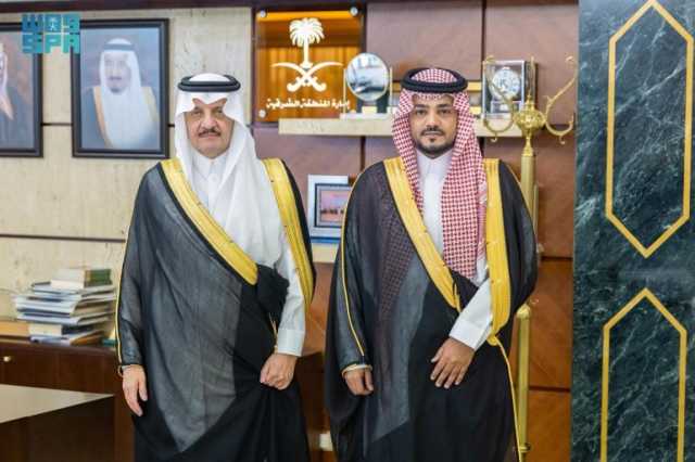 بمناسبة تعيينه حديثًا.. أمير الشرقية يستقبل مدير نادي منسوبي وزارة الداخلية بالمنطقة