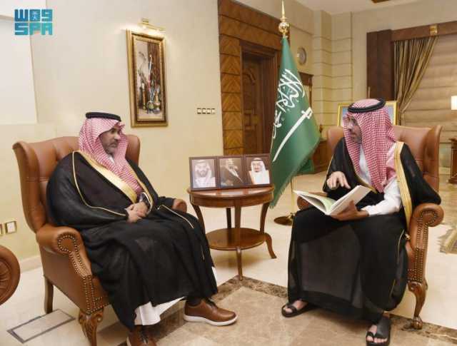 استمع إلى شرح عن أعماله ودوره الرقابي.. محافظ جدة يستقبل مدير المركز الوطني للرقابة على الالتزام البيئي بمنطقة مكة المكرمة