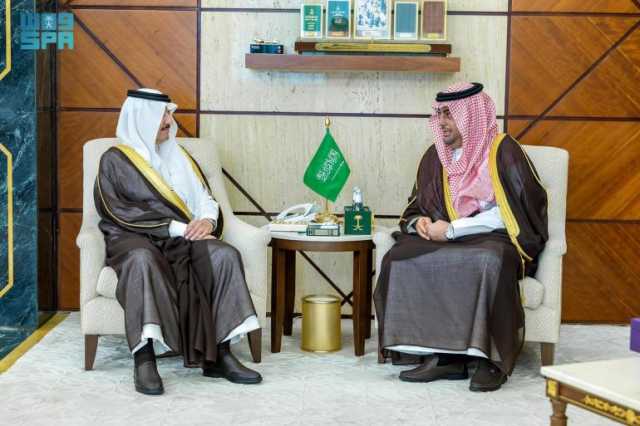 أمير الشرقية يستقبل مدير الإقليم الشرقي للمناطق بشركة “stc”