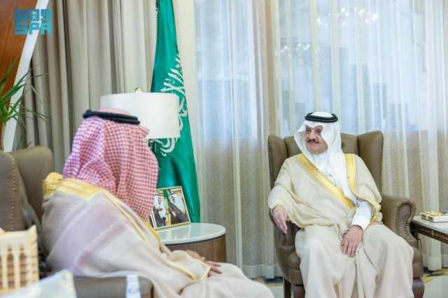 أمير المنطقة الشرقية يستقبل وزير الصناعة والثروة المعدنية