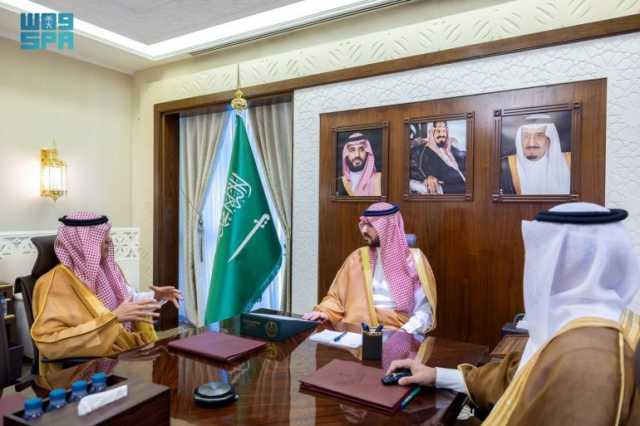 ثمن جهودها في دعم المواهب وتعزيز مفهوم الفن المعماري.. نائب أمير الشرقية يستقبل رئيس مجلس إدارة مسابقة “مجسم وطن”