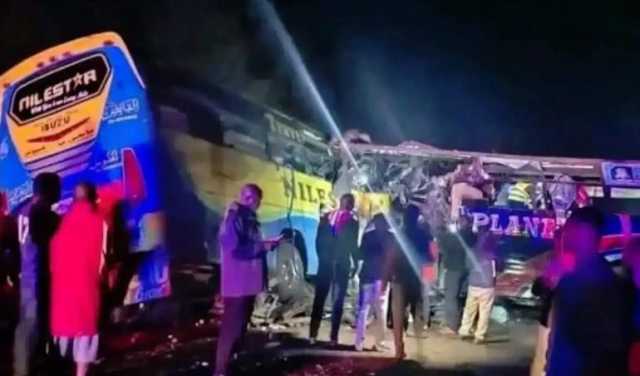 حادث تصادم مروع بأوغندا يقتل 46 شخصًا على الأقل